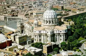 Discover St. Peter's Basilica Vatican: A magnificent Renaissance architectural icon under night lights - image 6