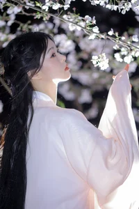 YiTuYu Art Language Vol.6792: Xiao Yang Showcases Modern Elegance in Artistic Photography - image 7