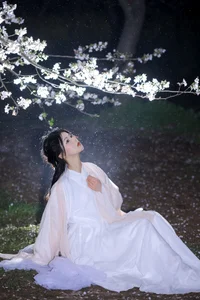 YiTuYu Art Language Vol.6792: Xiao Yang Showcases Modern Elegance in Artistic Photography - image 20