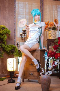 Hatsune Miku Cosplay by Mu Mian Mian VwV - YITUYU Art - image 15