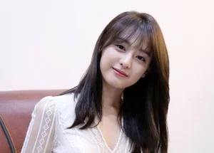 Kim Ji-won: The Queen of Tears Star’s $5 Million Fortune and Relatable Lifestyle - image 2