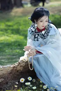 Wan Jiang Ting Vol.8722: Ethereal Beauty by the Stream, A Poetic Visual Journey - image 12