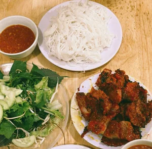 Savoring the Flavors of Vinh City: 6 Essential Must-Try Local Dishes - image 1