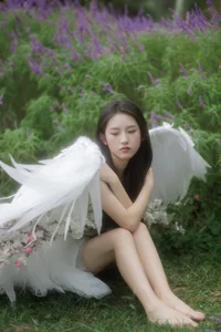 Contemporary Visual Arts: YiTuYu Art Language Vol.5656 with Model Seven - image 29