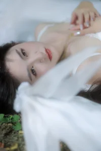 Contemporary Visual Arts: YiTuYu Art Language Vol.5656 with Model Seven - image 24