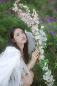 Contemporary Visual Arts: YiTuYu Art Language Vol.5656 with Model Seven - image 11
