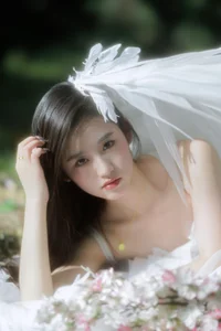 Contemporary Visual Arts: YiTuYu Art Language Vol.5656 with Model Seven - image 37