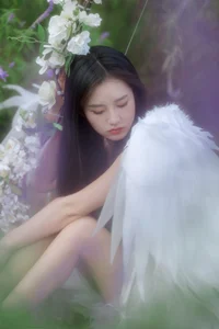 Contemporary Visual Arts: YiTuYu Art Language Vol.5656 with Model Seven - image 42