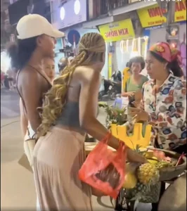 Understanding and Avoiding Tourist Scams: The Case of Overpriced Street Fruit in Popular Destinations - image 2