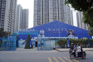 Ice Magic - Fantasy On Ice: Experience a Magical Winter Wonderland in the City - image 1