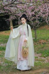 YiTuYu Art Language Vol.7189 Featuring Model Jiu Niang Yuan Zi - image 25