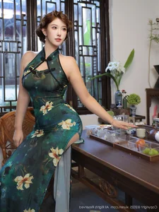 Timeless Oriental Grace: Jin Yun Xi Yuki in Elegant Modern Cheongsam - image 32