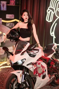 Captivating Portraits: YiTuYu Art Language Vol.6534 Di Li Re Ya - image 12