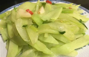 Discover the Top 5 Vietnamese Stir-Fry Dishes Ranked Among the Best in the World - image 8