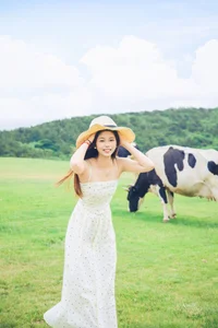 YiTuYu Art Language Vol.7332: Fei Tian Xiao Mo Nu Photography Collection - image 3