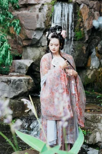 YiTuYu Art Language Vol.4272 Featuring Model Tu Zi Zzz Bu Chi Hu Luo Bo - image 0