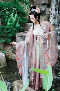 YiTuYu Art Language Vol.4272 Featuring Model Tu Zi Zzz Bu Chi Hu Luo Bo - image 2