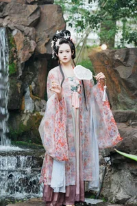 YiTuYu Art Language Vol.4272 Featuring Model Tu Zi Zzz Bu Chi Hu Luo Bo - image 14