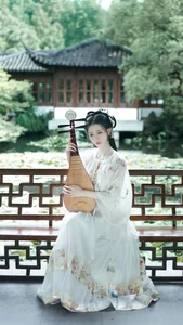 Elegant Portraiture: YiTuYu Art Language Vol.4988 Featuring Xue Gao - image 24