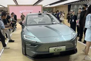 Toyota bZ7: S-Class Sized Electric Sedan, 700km Range. Huawei Tech Stuns! - image 6