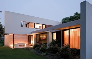 Sustainable Luxury: Exploring the Unique Biophilic Design of a Modern Forest Villa - image 18