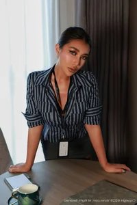 Sophisticated Office Style and Captivating Charisma of Fe - XiuRen No.10670 FE - image 29