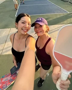Vietnamese-American Actress Hong Dao Shares Stunning Photos of Her Youngest Daughter's Modern Style - image 4