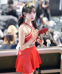 Discover the Viral Cheerleading Goddess Captivating Fans with AI-Like Visuals - image 3