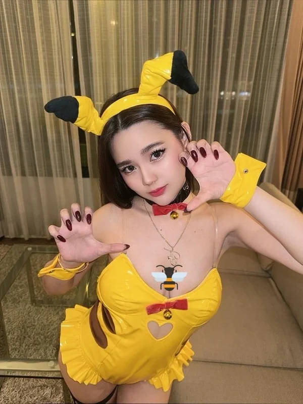 A Bold Twist on a Classic: The Captivating Pikachu-Inspired Fashion and Cosplay Gallery