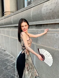 Tran Duc Bo Reimagined: The 'Cat Girl' Concept and Bold New Fashion Statements - image 2