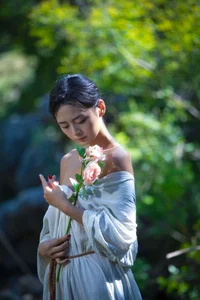 YiTuYu Art Language Vol.10398: Featuring Xiao Jiang’s Artistic 18P Portrait Collection - image 14