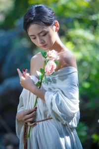 YiTuYu Art Language Vol.10398: Featuring Xiao Jiang’s Artistic 18P Portrait Collection - image 17