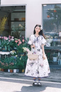 YiTuYu Art Language Vol.6725: The Serene Beauty of Model Zzzhen - image 5