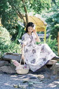 YiTuYu Art Language Vol.6725: The Serene Beauty of Model Zzzhen - image 8