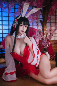 Stunning Azur Lane Oyama Bunny Girl Cosplay by Ri Nai Jiao: Exclusive 47P High-Definition Image Collection for Anime and Gaming Fans - image 21