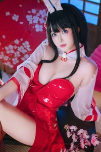 Stunning Azur Lane Oyama Bunny Girl Cosplay by Ri Nai Jiao: Exclusive 47P High-Definition Image Collection for Anime and Gaming Fans - image 16