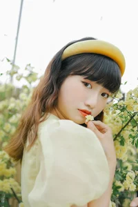 Artistic Expression in YiTuYu Art Language Vol.4368 with Model Lan Pang Zi - image 3