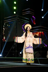 Royal Elegance: Modern Ao Dai Inspired by Empress Nam Phuong - image 10