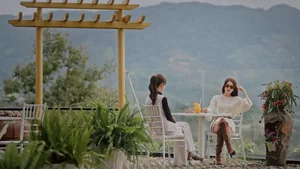 Yen Dan: The Sweet Star of 'Go to the Sunny Land' Series - image 3