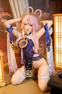 PoppaChan's Enchanting Fu Xuan Cosplay: Exquisite Details and Captivating Allure - image 13