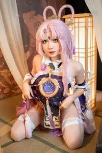 PoppaChan's Enchanting Fu Xuan Cosplay: Exquisite Details and Captivating Allure - image 9