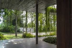 Exploring the Serene Pine Forest Villa in Hanoi: A Masterpiece of Modern Architecture and Nature - image 4
