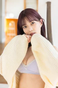 Elegant Riko Matsudaira Digital Photo Book: Stunning Swan-Like Aesthetic and Sophisticated Japanese Portrait Photography in SPA! SPABOOKS Collection (51 Pages) - image 13