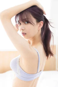 Elegant Riko Matsudaira Digital Photo Book: Stunning Swan-Like Aesthetic and Sophisticated Japanese Portrait Photography in SPA! SPABOOKS Collection (51 Pages) - image 1