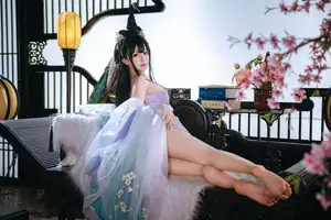 Enchanting Vintage Cosplay: Ri Nai Jiao as the Graceful Shijie - Part 02 - image 1