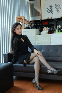 Elegant Hosiery Trends with IESS Model Xiaobao: A Closer Look at Semi-Cylinder Black Stocking Aesthetics - image 37