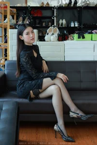Elegant Hosiery Trends with IESS Model Xiaobao: A Closer Look at Semi-Cylinder Black Stocking Aesthetics - image 28