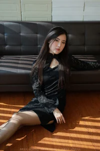 Elegant Hosiery Trends with IESS Model Xiaobao: A Closer Look at Semi-Cylinder Black Stocking Aesthetics - image 64