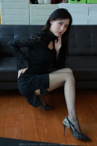 Elegant Hosiery Trends with IESS Model Xiaobao: A Closer Look at Semi-Cylinder Black Stocking Aesthetics - image 25