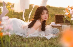 Discover the Sweet and Captivating Style of the Rising Fashion Icon from Dak Nong - image 3